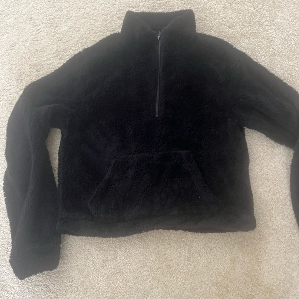 Black Sherpa quarter zip